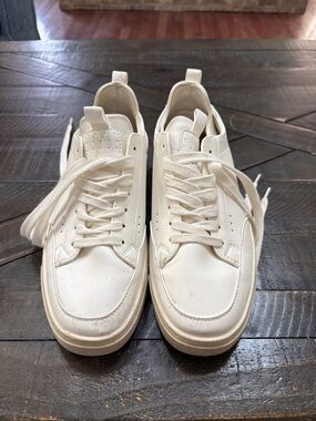 Men's Low-Top Cream Leather Sneakers - Clean Everyday Style